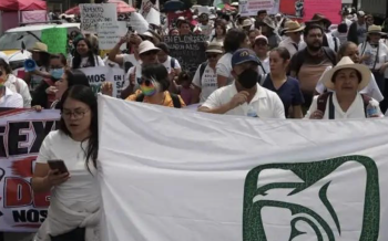 IMSS: acuerdan aumento salarial, pero persiste el conflicto laboral